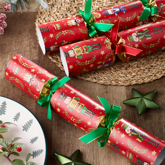 Robin Reed 6 Piece Red Royale Nutcracker Christmas Crackers