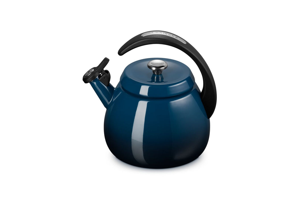 Le Creuset 2.2 Quart Cloche Kettle