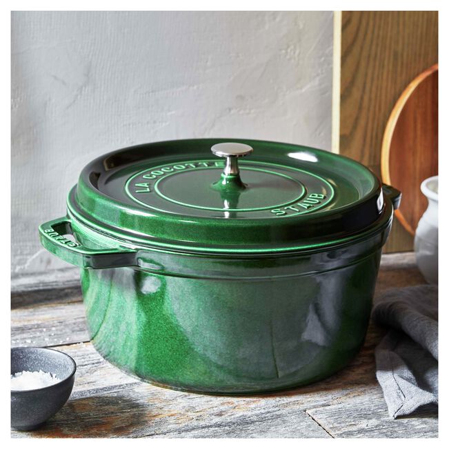 Staub 4 Quart Round Oven