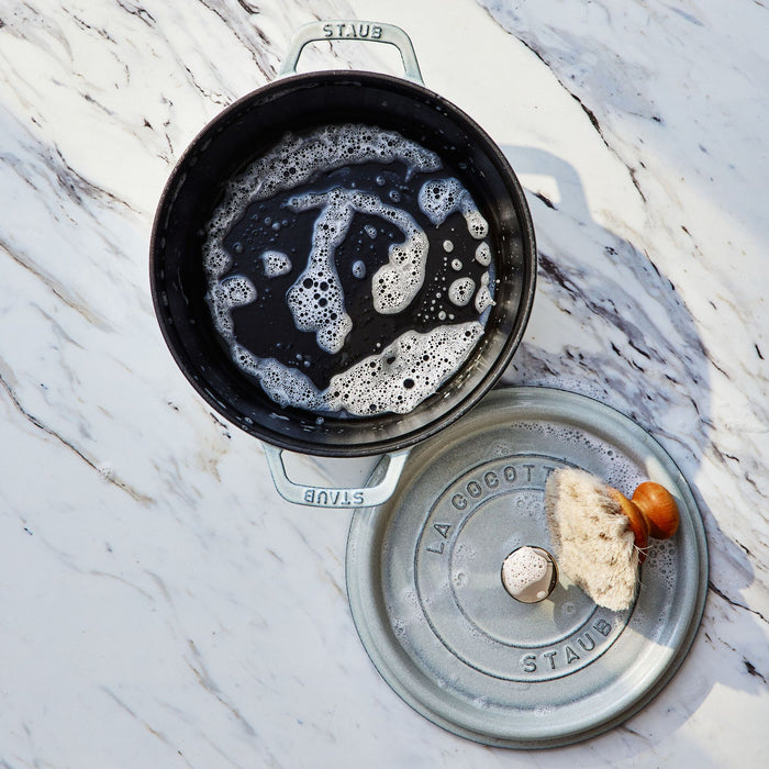 Staub 4 Quart Round Oven