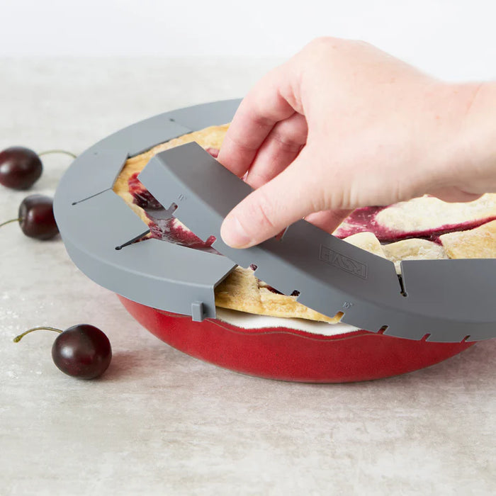 Pie Shell Shield RSVP Silicone Pie Crust Shield β KitchenKapers