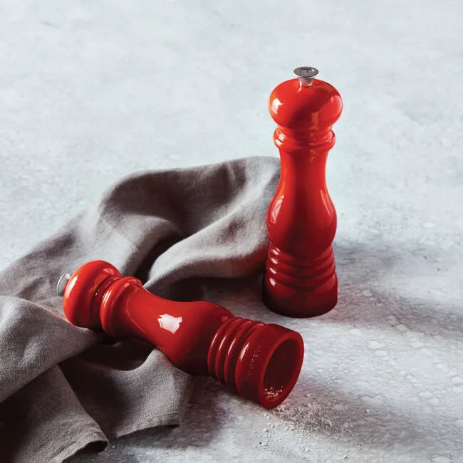 Le Creuset Acrylic Classic Salt and Pepper Mill Set - Cerise
