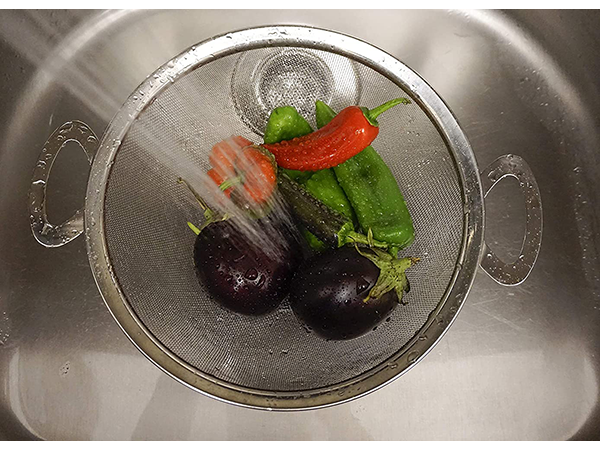 RSVP 4 Quart Mesh Colander