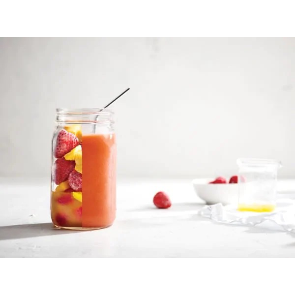 https://www.kitchenkapers.com/cdn/shop/products/Immersion-Blender-Smoothie.jpg.pagespeed.ce_600x600.png?v=1674836508