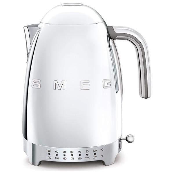 Design meets functionality in SMEG hand mixer