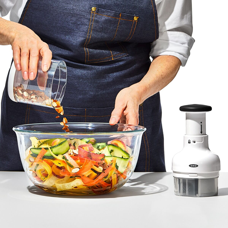 OXO Good Grips Large Chopper : assistive kitchen chopper for people with  arthritis
